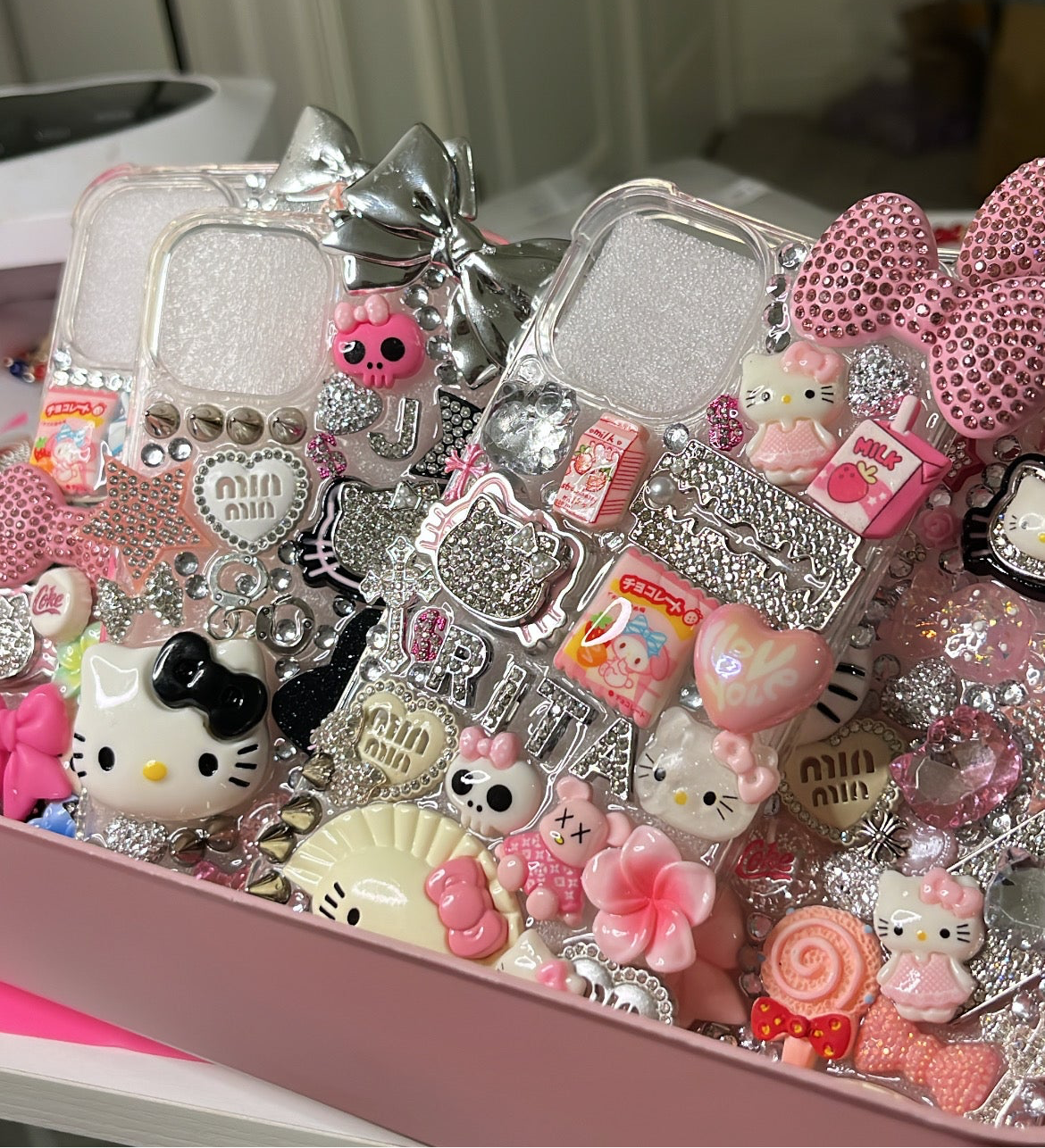 CUSTOM JUNK PHONE CASE