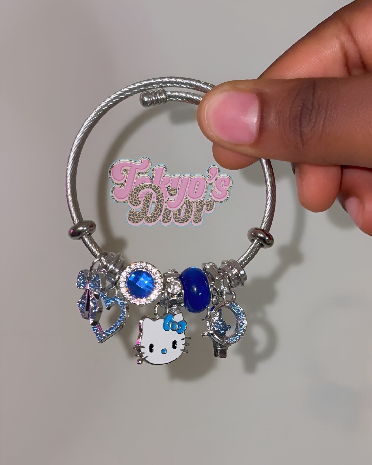 Blue HK 🎀💙