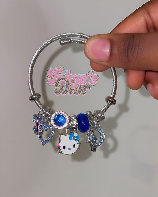 Blue HK 🎀💙
